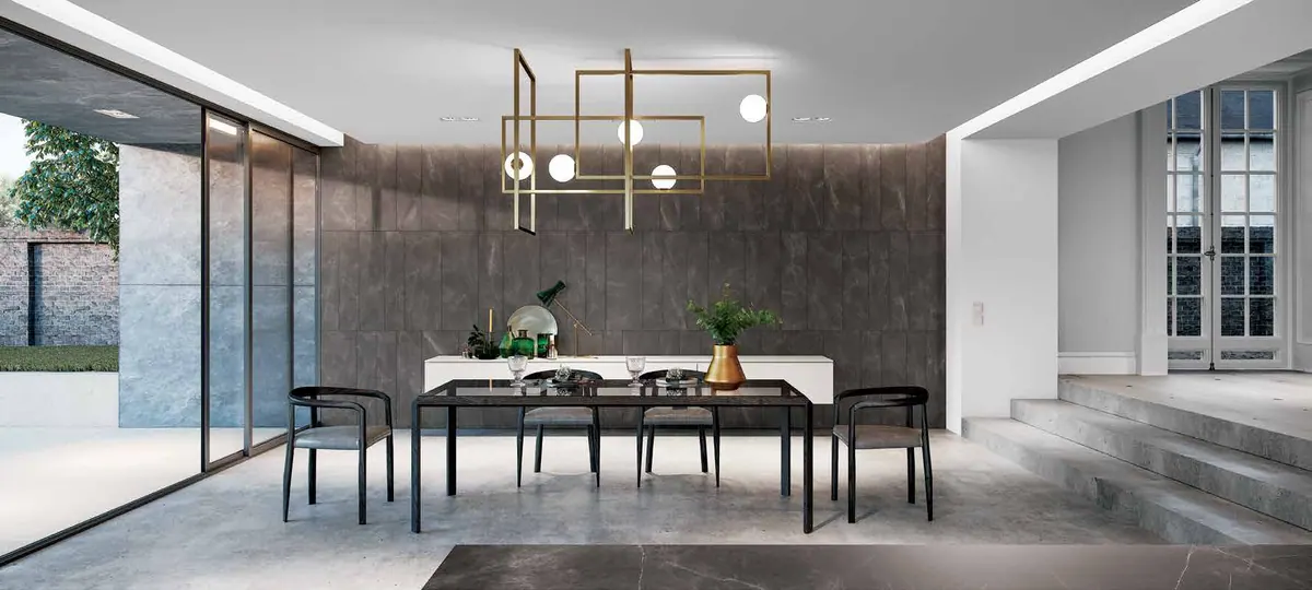 Cucina KYTON, foto di catalogo: composizione in Rovere Termocotto e Bianco Traffico (finitura scelta: Rovere Termocotto)