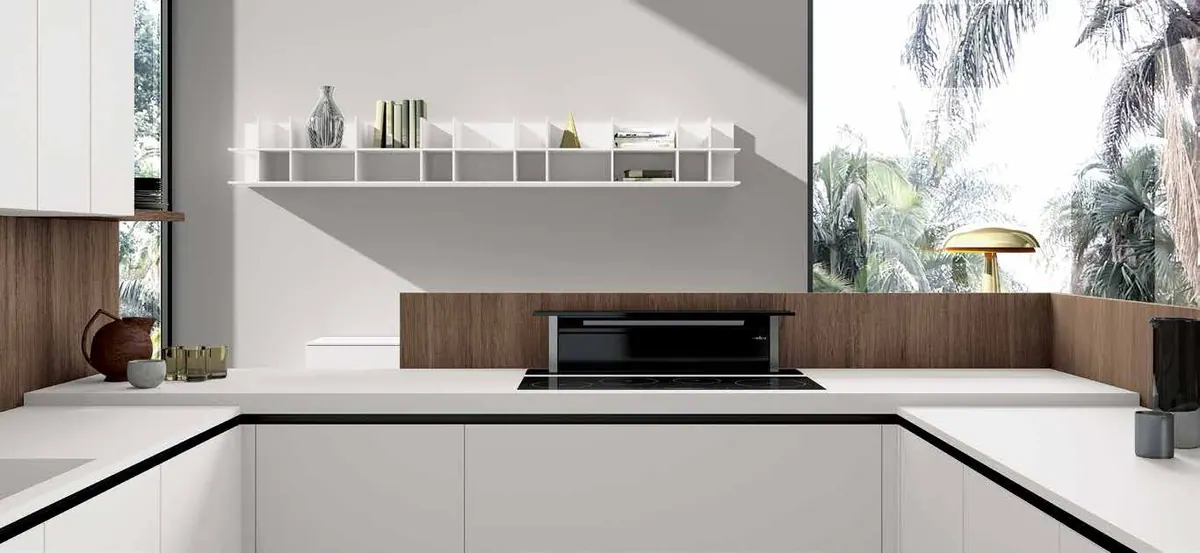 Cucina SMART, foto di catalogo: composizione in Laminato Noce e Bianco Neve (finitura scelta: Bianco Neve)